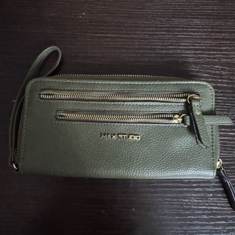 Max Studio Olive Green Zip Around Wallet Wristlet Credit Card Slots Coin Zipper